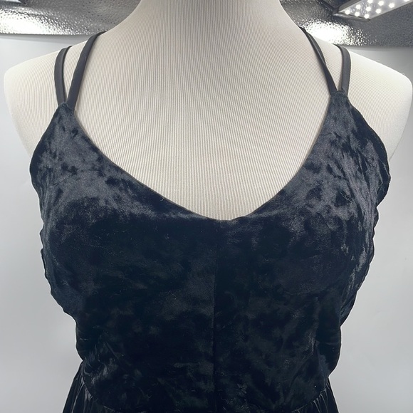 Forever 21 Crushed Velvet Fit & Flare Mini Black Dress NEVER WORN - Picture 2 of 8